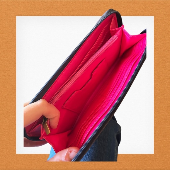 Authentic Fossil Blue Owl Print Zip Around Wallet Pink Interior Key Ring Accent - Picture 9 of 11